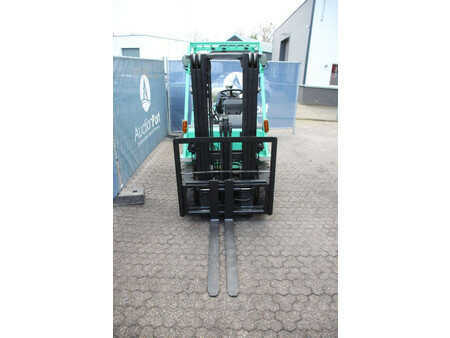 Carrelli elevatori GPL 2014  Mitsubishi FG25NT (7)