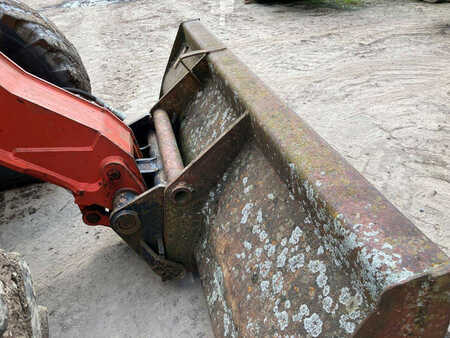 Chariot télescopique rigide 2003  Manitou MLT633-120 (8)