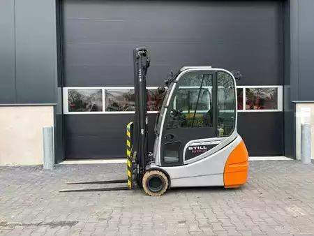 Elektromos 4 kerekű 2017  Still RX20-20 (2)