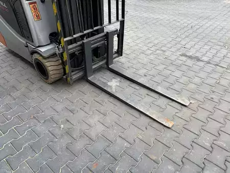 Elektromos 4 kerekű 2017  Still RX20-20 (6)