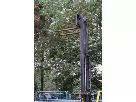 Elektromos 4 kerekű 2002  Hyster E3.00XM-847 (32)