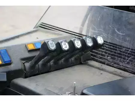 Skyvemast 1998  Mitsubishi RB 20 (14)