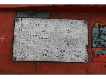 Chariots électriques à 4 roues 2000  Toyota 5FBE18 (30)