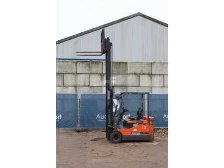 Chariots électriques à 4 roues 2000  Toyota 5FBE18 (33)