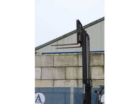 Chariots électriques à 4 roues 2000  Toyota 5FBE18 (36)