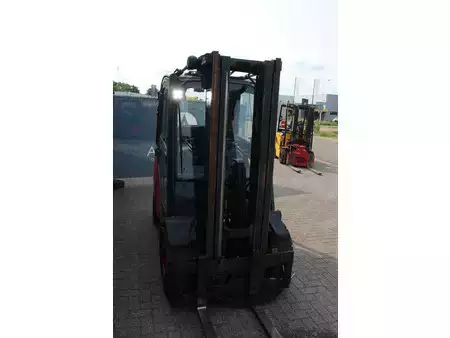 Diesel Forklifts 2011  Linde H25D (6)