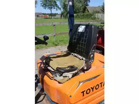 Empilhador a gás 1987  Toyota 5FG18 (23)