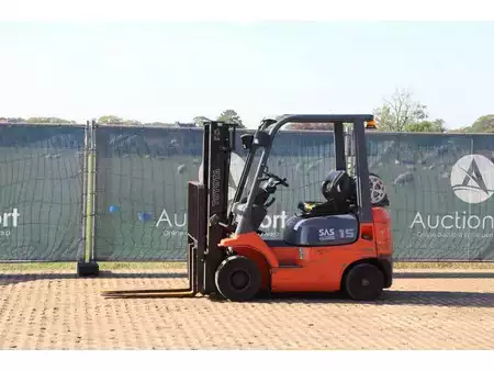 Gasoltruck 1999  Toyota 42-7FGF15 (1)