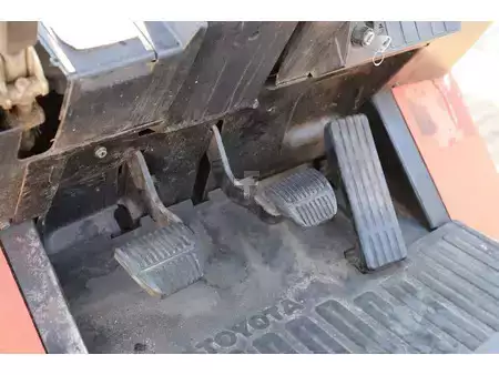 Gasoltruck 1999  Toyota 42-7FGF15 (25)