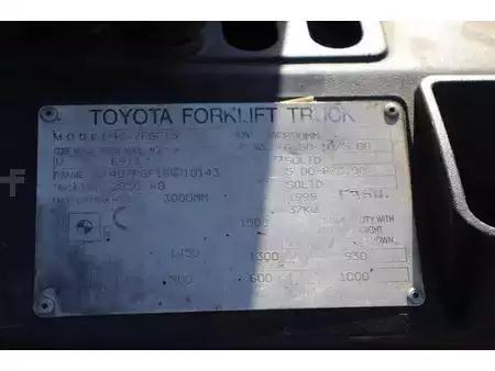 Gasoltruck 1999  Toyota 42-7FGF15 (32)
