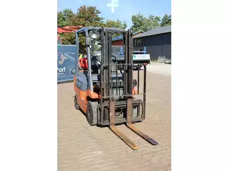 Gasoltruck 1999  Toyota 42-7FGF15 (7)