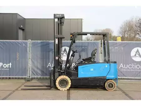 4-wiel elektrische heftrucks 2021  Doosan B35X-7 (2)