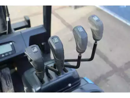 4-wiel elektrische heftrucks 2021  Doosan B35X-7 (26)