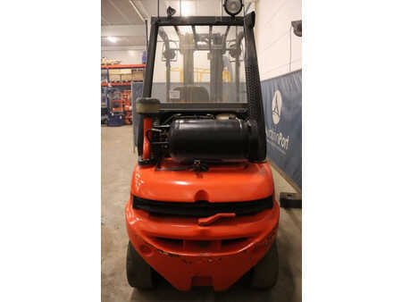 Carretilla elevadora GLP 1998  Linde H30T-03 (4)