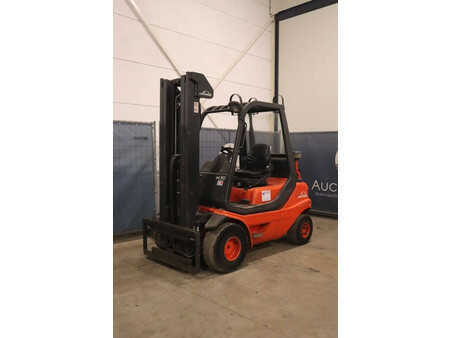 Carretilla elevadora GLP 1998  Linde H30T-03 (8)