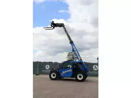 Telescopic forklift rigid 2019  New Holland LM628 (40)