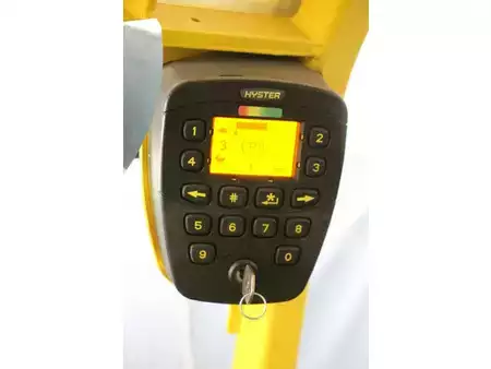 Electric - 4 wheels 2012  Hyster J1.8XNT (27)
