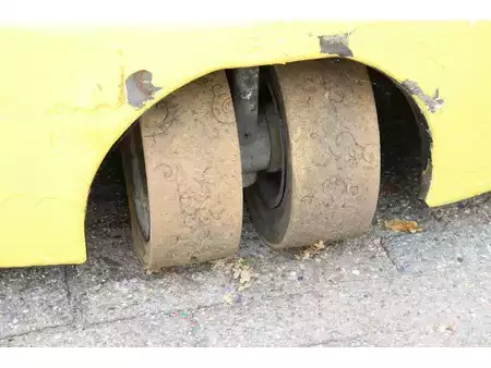 Carrelli elettrici 4 ruote 2015  Hyster J2.0XNT MWB (19)