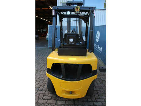 Wózki widłowe diesel 2011  Yale GDP35VX E2795 (4)