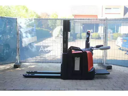 Stacker pedestre 2018  Toyota SPE200D (2)