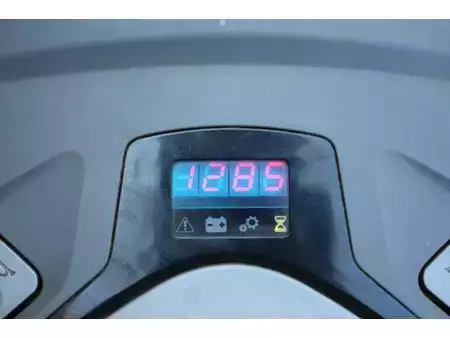 Stacker pedestre 2018  Toyota SPE200D (23)