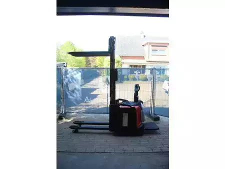 Stacker pedestre 2018  Toyota SPE200D (25)