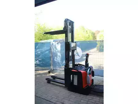 Stacker pedestre 2018  Toyota SPE200D (26)