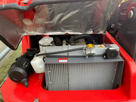 Sollevatori telescopici rigidi 2025  Everun ERT1500 (27)