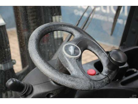 Sähkö - 4 pyör 2020  Linde E25L-01 (23)