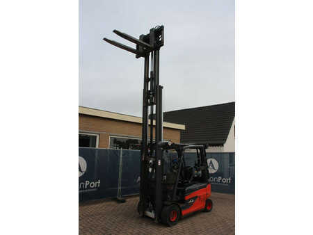 Sähkö - 4 pyör 2020  Linde E25L-01 (29)