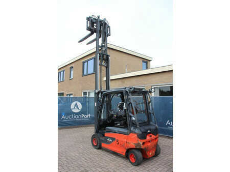 Sähkö - 4 pyör 2020  Linde E25L-01 (31)