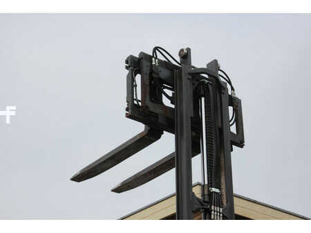 Sähkö - 4 pyör 2020  Linde E25L-01 (32)