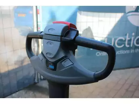 Stacker pedestre 2023  Toyota SWE200D (15)