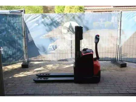Stacker pedestre 2023  Toyota SWE200D (2)