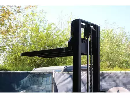 Stacker pedestre 2023  Toyota SWE200D (21)