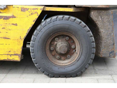 Wózki gazowe 1995  Komatsu FG15T-1 (13)