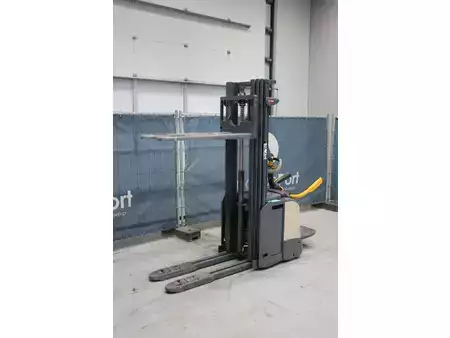 Hochhubwagen 2020  Crown CTI-4000 1.6 (22)