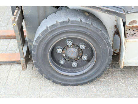 Sähkö - 4 pyör - Nissan 30 (13)