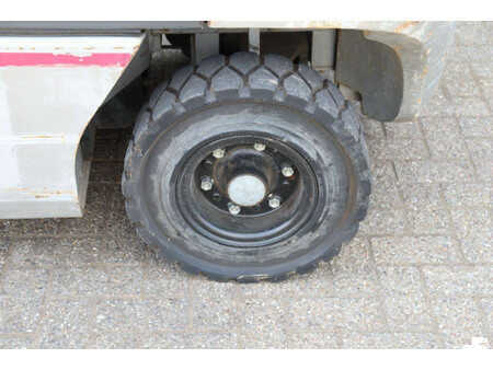 Sähkö - 4 pyör - Nissan 30 (14)