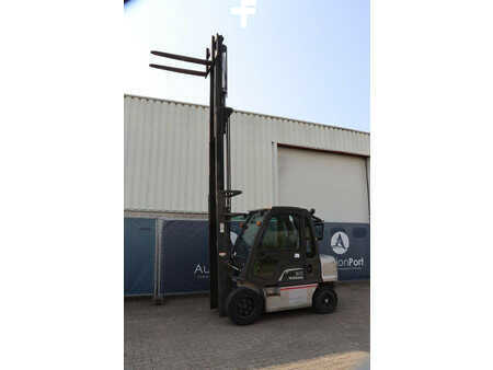 Sähkö - 4 pyör - Nissan 30 (22)