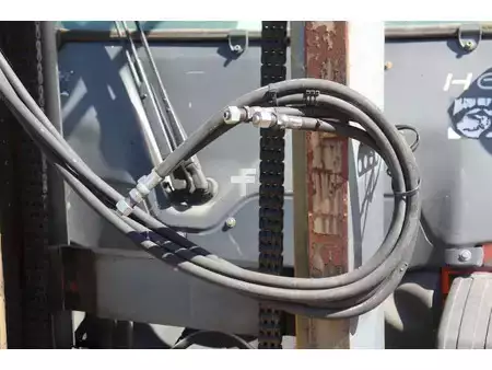 Carretilla elevadora GLP 2011  Linde H60T-01 (11)