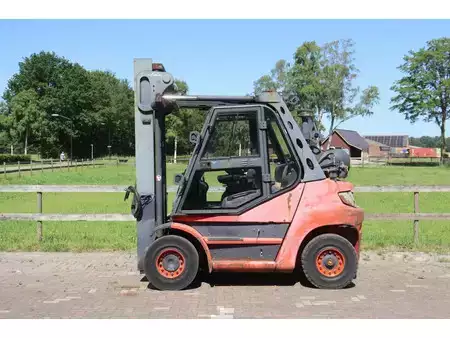 Carretilla elevadora GLP 2011  Linde H60T-01 (2)
