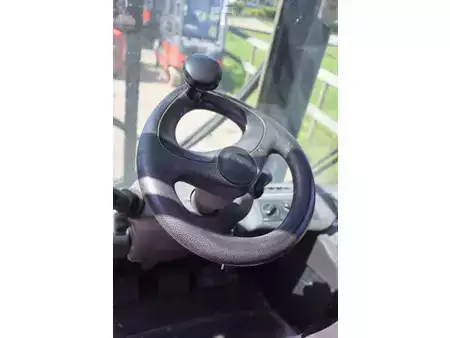 Carretilla elevadora GLP 2011  Linde H60T-01 (26)