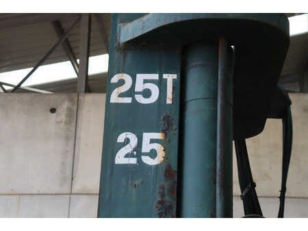 Diesel Forklifts - [div]  (11)