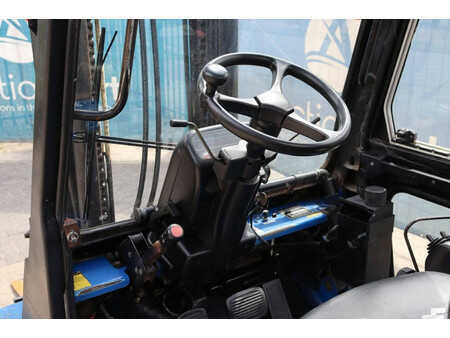 Carretilla elevadora diésel 2001  CAT Lift Trucks DP35K (25)