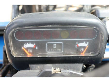 Carretilla elevadora diésel 2001  CAT Lift Trucks DP35K (31)