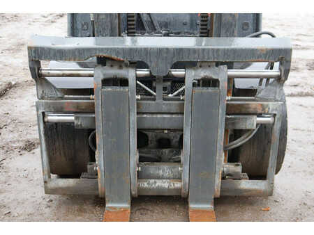 Gázüzemű targoncák 2020  Linde H35T-01 (12)