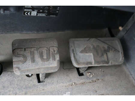 Gázüzemű targoncák 2020  Linde H35T-01 (23)