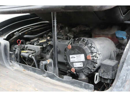 Gázüzemű targoncák 2020  Linde H35T-01 (29)