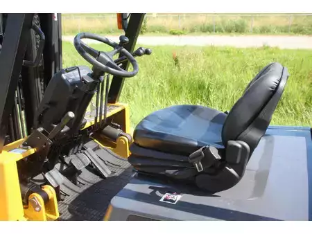 Diesel Forklifts 2007  CAT Lift Trucks DP45K-2 (20)